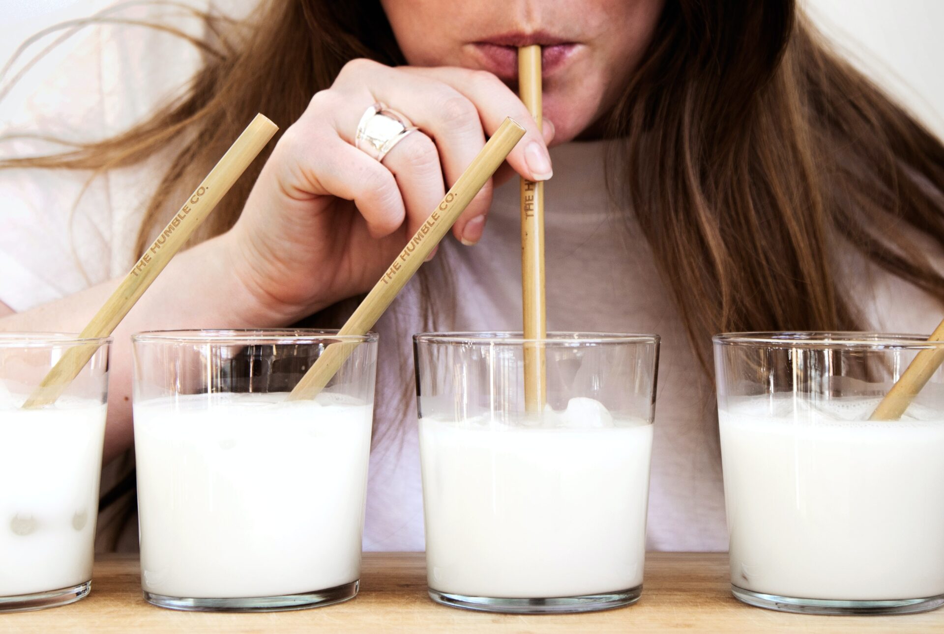 Bere latte favorisce il colesterolo? Un nuovo studio afferma il contrario
